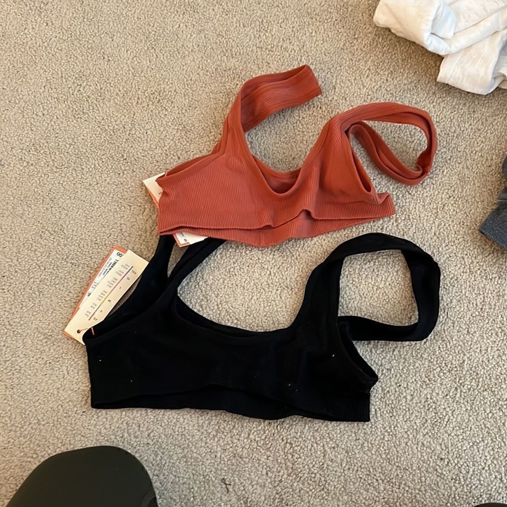 2 bralettes   - Picture 2 of 3